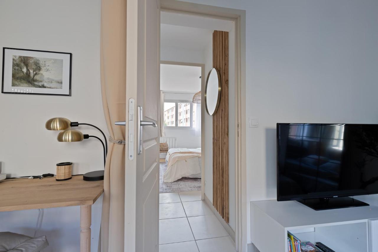 Appartement Spacieux 1 Chambre Parking Gratuit 瓦朗斯 外观 照片