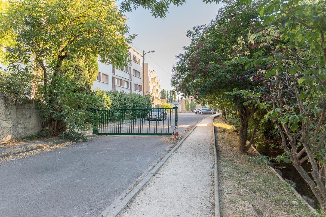 Appartement Spacieux 1 Chambre Parking Gratuit 瓦朗斯 外观 照片